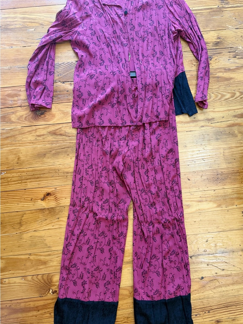 Women's Floral Two-Piece Pantsuit in Rose with Black Trim